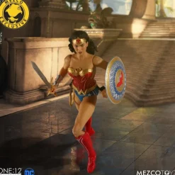Mezco Exclusive Classic Wonder Woman One:12 Scale Action Figure<DC New