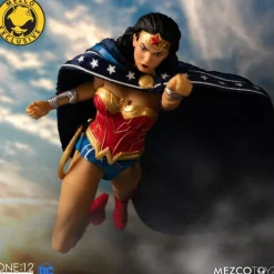 Mezco Exclusive Classic Wonder Woman One:12 Scale Action Figure<DC New