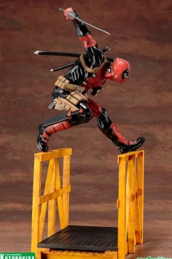 Kotobukiya Artfx+ Deadpool Statue<Marvel Online